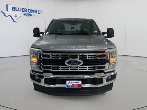 Used 2024 Ford F250 XLT w/ FX4 Off-Road Package AWD/4WD image 2