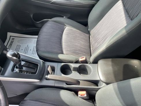 Used 2019 Nissan Sentra SV image 15