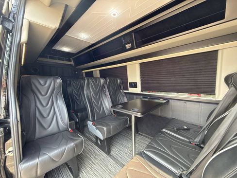 Used 2022 Mercedes-Benz Sprinter 3500 image 27