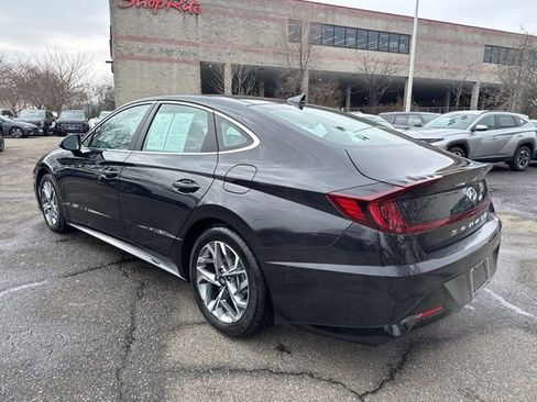 Certified 2023 Hyundai Sonata SEL w/ Convenience Package image 17