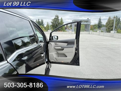 Used 2011 Honda Odyssey Touring image 49