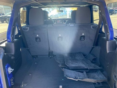 Used 2020 Jeep Wrangler Unlimited Sport image 11