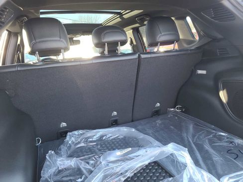 New 2024 Jeep Compass Trailhawk w/ Sun and Sound Group image 10