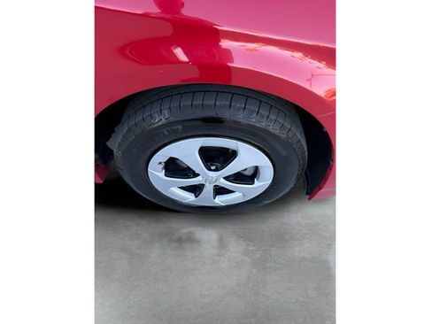 Used 2015 Toyota Prius Two FWD image 12