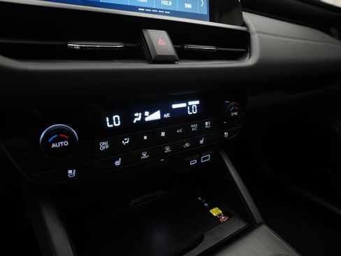 Certified 2026 Subaru Outback Touring XT AWD/4WD image 22
