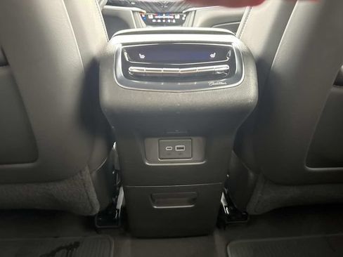 Certified 2024 Cadillac XT6 Premium Luxury AWD/4WD image 34