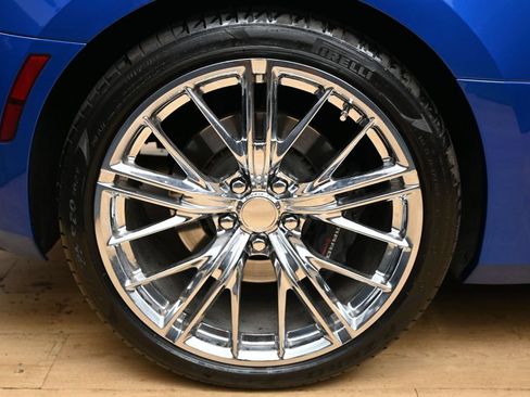 Used 2017 Chevrolet Camaro SS RWD image 13