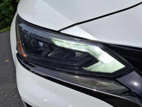 Used 2023 Nissan Altima 2.5 SR image 9