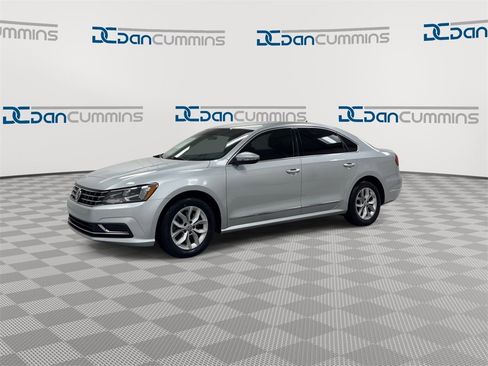 Used 2016 Volkswagen Passat 1.8T S image 4