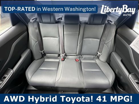 Used 2024 Toyota Crown Limited image 16