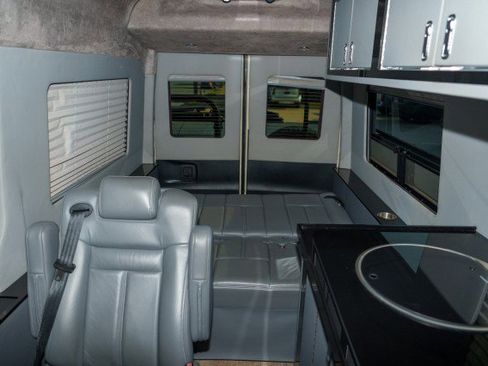 Used 2020 Mercedes-Benz Sprinter 2500 w/ Driver Convenience Package image 16