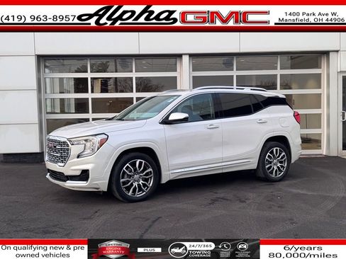 Used 2024 GMC Terrain Denali w/ Denali Premium Package image 1