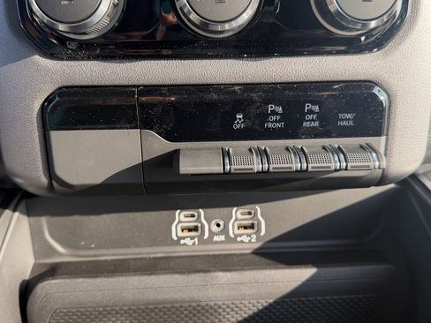 New 2026 RAM 1500 Big Horn AWD/4WD image 30