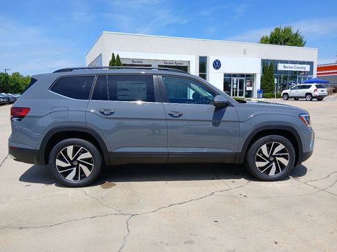New 2026 Volkswagen Atlas SE FWD image 7
