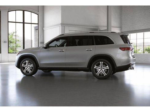 Used 2023 Mercedes-Benz GLS 450 4MATIC image 33