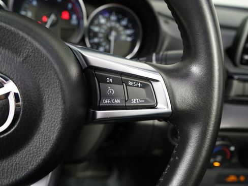 Used 2017 MAZDA MX-5 Miata Sport RWD image 34