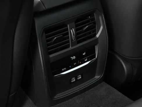 New 2026 BMW 330i Sedan w/ Premium Package image 24