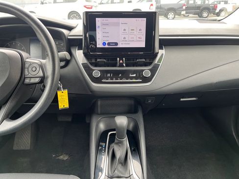 Used 2024 Toyota Corolla LE image 25