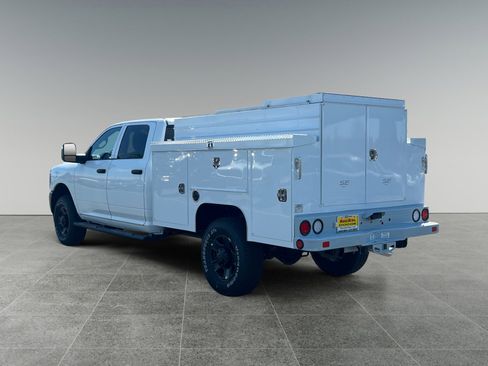New 2026 RAM 2500 Tradesman AWD/4WD image 3