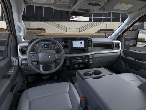 New 2025 Ford F250 XL w/ FX4 Off-Road Package AWD/4WD image 31