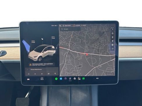 Used 2021 Tesla Model Y Long Range AWD/4WD image 14