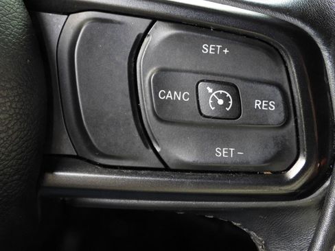 Used 2019 Jeep Wrangler Unlimited Sport S AWD/4WD image 75