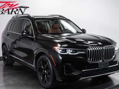 Used 2022 BMW X7 xDrive40i w/ Premium Package AWD/4WD image 7