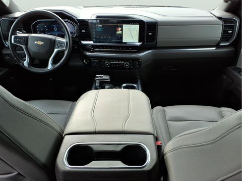 Used 2023 Chevrolet Silverado 1500 LTZ image 13