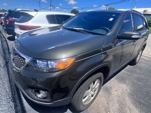 Used 2011 Kia Sorento 2WD w/ Convenience Pkg image 1