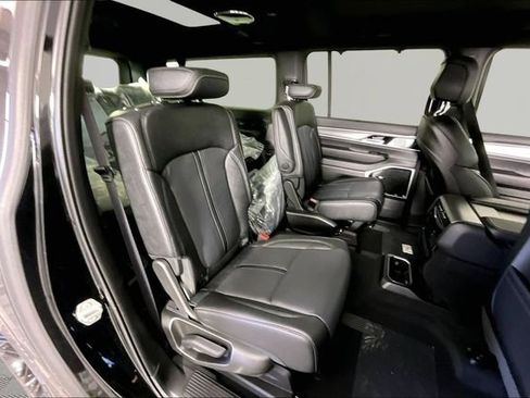 New 2026 Jeep Grand Wagoneer L Limited AWD/4WD image 11