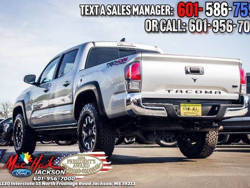 Used 2022 Toyota Tacoma TRD Off-Road image 6