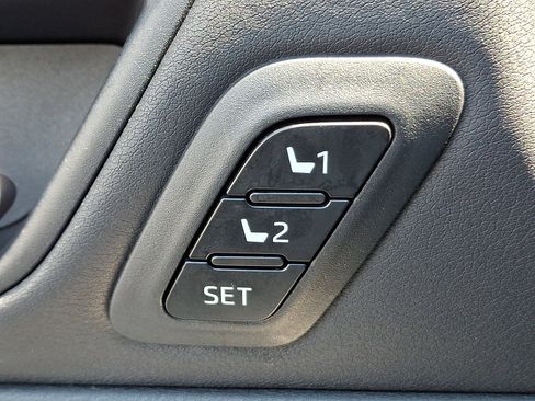 Used 2024 Toyota Venza Nightshade AWD/4WD image 26