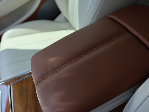 Used 2024 Bentley Continental GT image 49