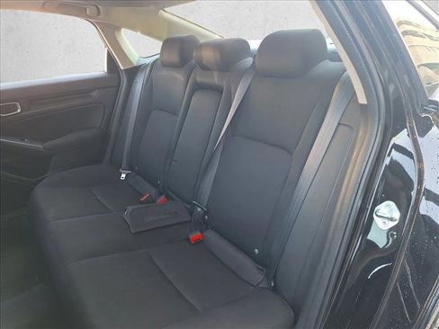 Used 2022 Honda Civic EX image 15