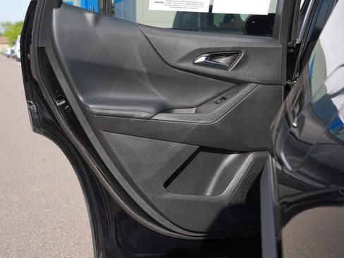 Used 2025 Chevrolet Equinox LT AWD/4WD image 19