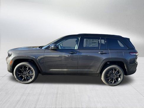 New 2025 Jeep Grand Cherokee Limited image 8