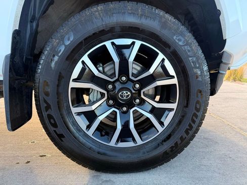 Used 2023 Toyota Tacoma TRD Sport image 30