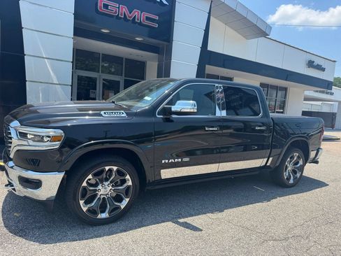 Used 2019 RAM 1500 Limited RWD image 2