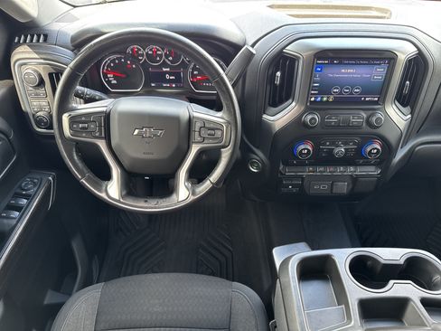 Used 2021 Chevrolet Silverado 1500 RST AWD/4WD image 16
