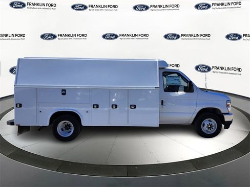 New 2026 Ford E-350 and Econoline 350 Super Duty w/ Power Equipment Group image 6