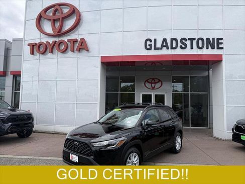 Certified 2022 Toyota Corolla Cross LE AWD/4WD image 1