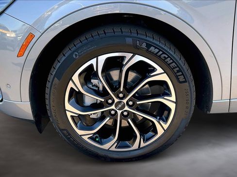 Used 2024 Lincoln Nautilus Reserve w/ Equipment Group 202A image 34