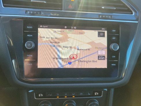 Used 2020 Volkswagen Tiguan SEL image 7