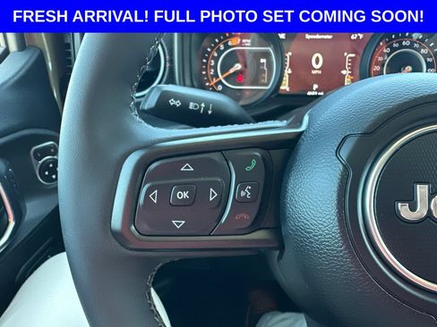 Used 2026 Jeep Wrangler Unlimited Rubicon w/ Xtreme 35 Tire Package AWD/4WD image 15