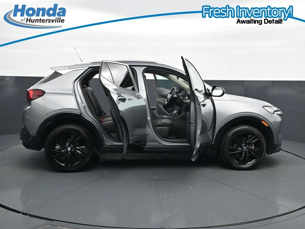 Used 2024 Buick Encore GX Sport Touring AWD/4WD image 43