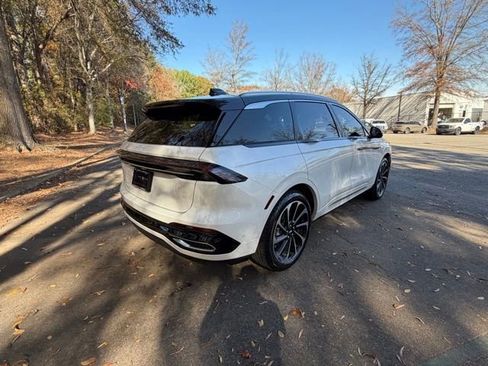 Certified 2024 Lincoln Nautilus Black Label image 19