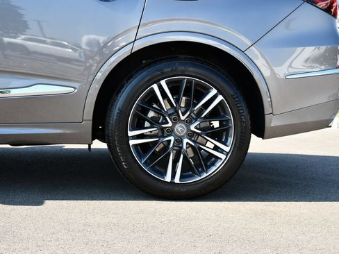 Certified 2026 Acura MDX w/ Advance Package AWD/4WD image 11