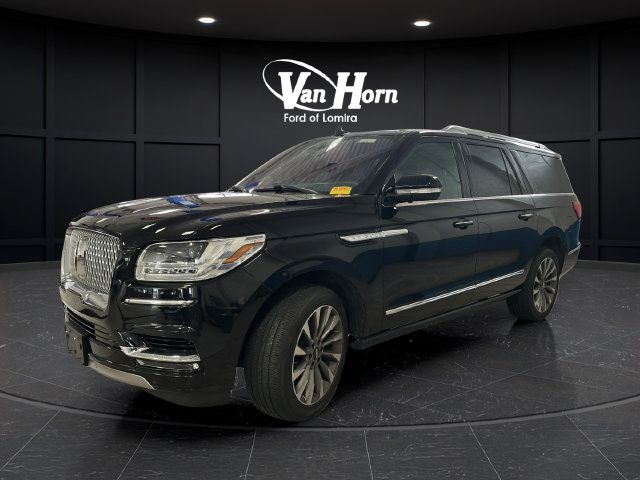 Used 2020 Lincoln Navigator L Reserve w/ Luxury Package AWD/4WD image 3