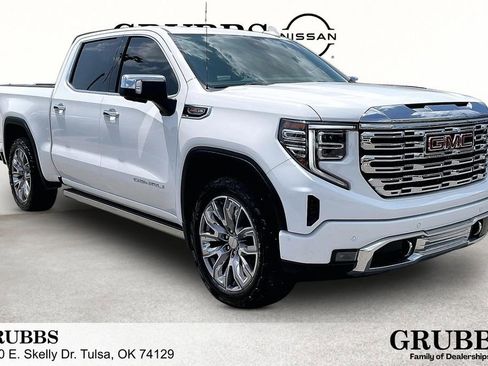 Used 2023 GMC Sierra 1500 Denali w/ Denali Reserve Package AWD/4WD image 1