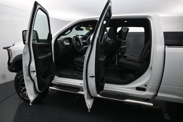 Used 2024 RAM 3500 Tradesman w/ Chrome Appearance Group AWD/4WD image 25